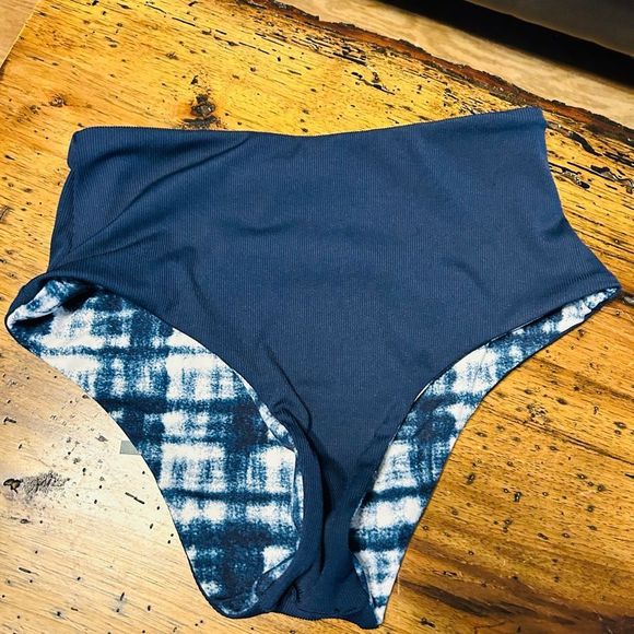 Carve designs high waisted Erin reversible swim bottoms - Picture 3 of 3